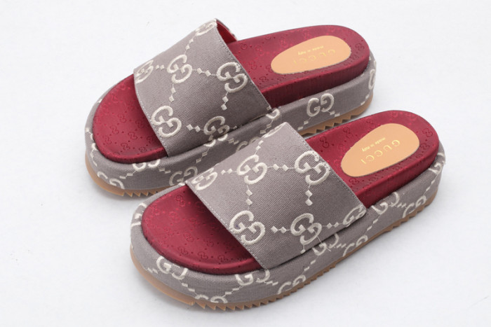 GUI SANDAL