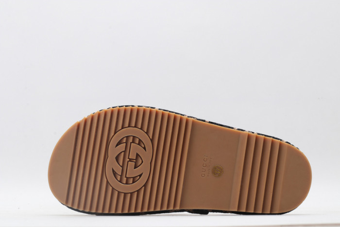 GUI SANDAL