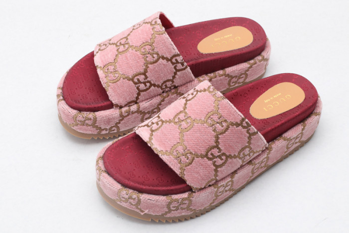 GUI SANDAL