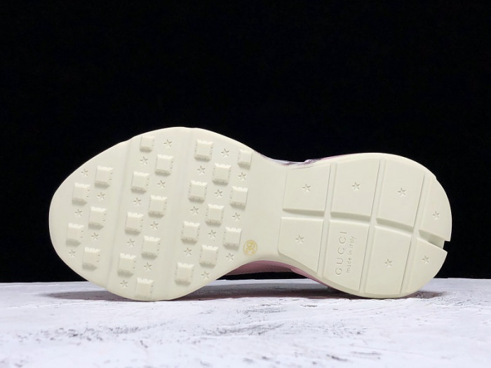 GUI SNEAKER