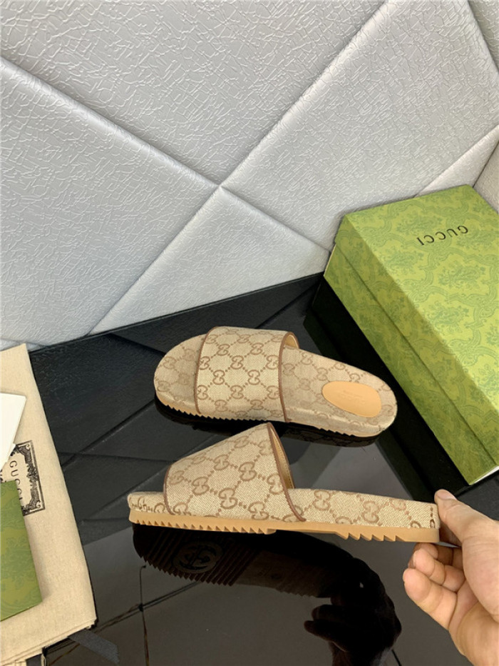 GUI SANDAL