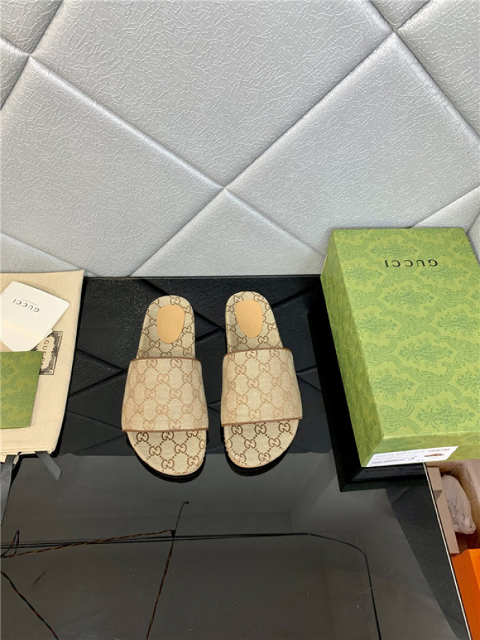 GUI SANDAL
