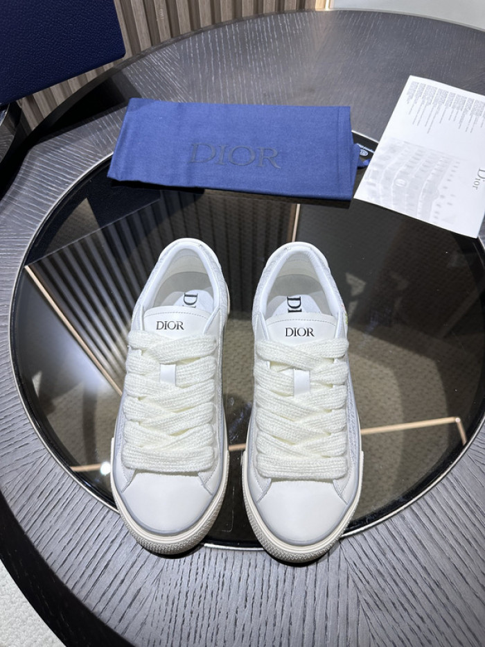 D10R SNEAKER