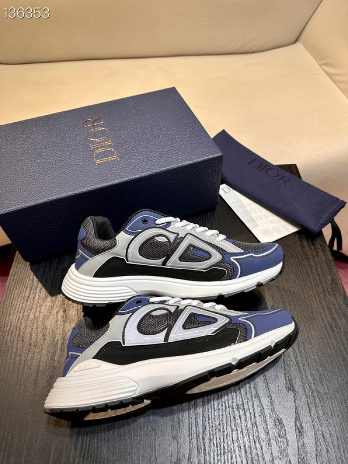 D10R SNEAKER