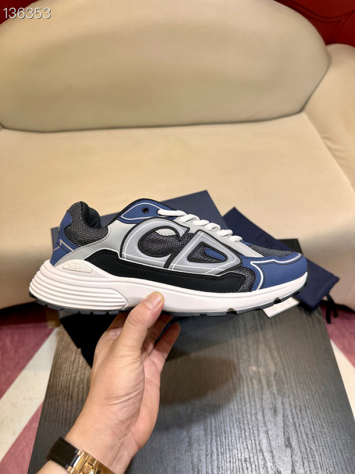 D10R SNEAKER
