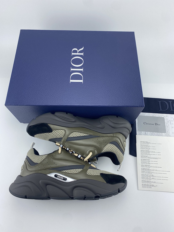 D10R SNEAKER