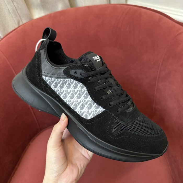 D10R B25 SNEAKER