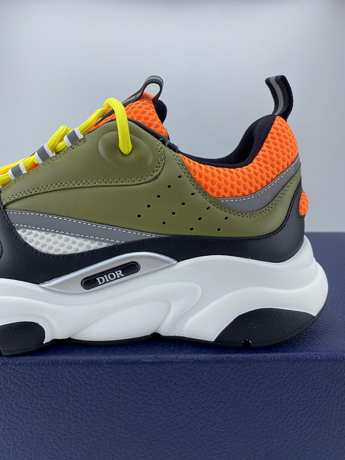 D10R SNEAKER
