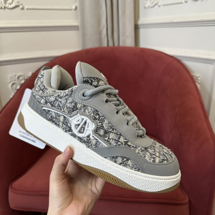 D10R SNEAKER