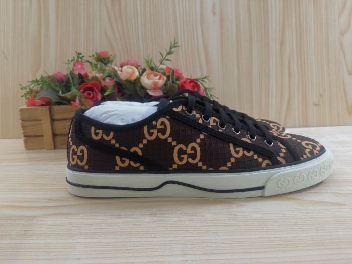 GUI SNEAKER