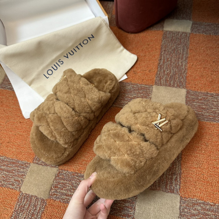 L0VT SANDAL