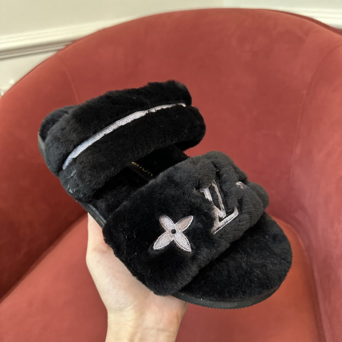 L0VT SANDAL