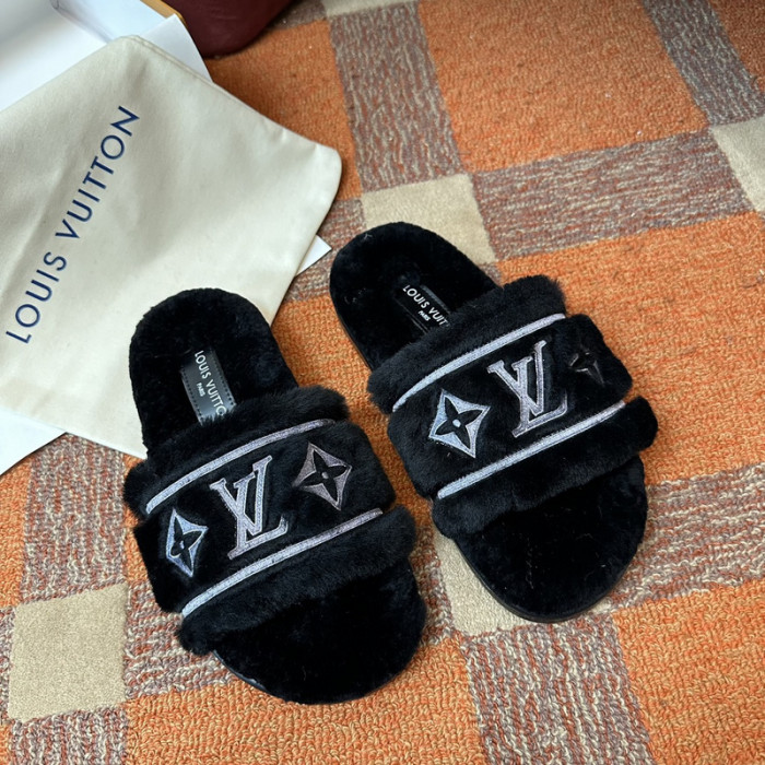 L0VT SANDAL