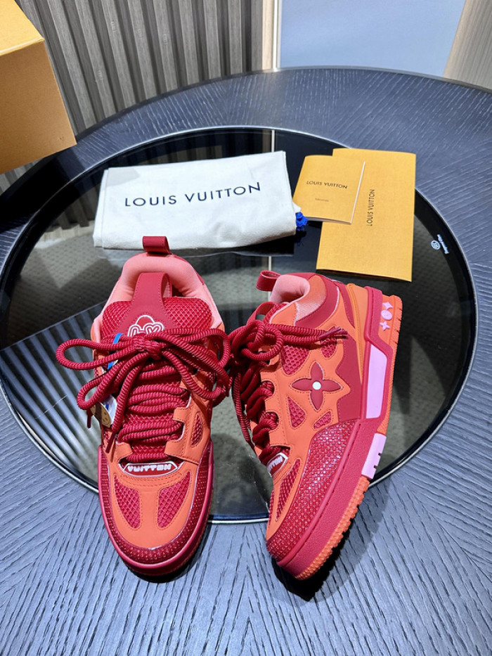 L0VT SNEAKER