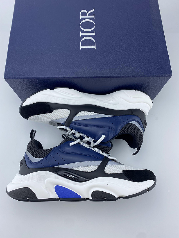 D10R SNEAKER